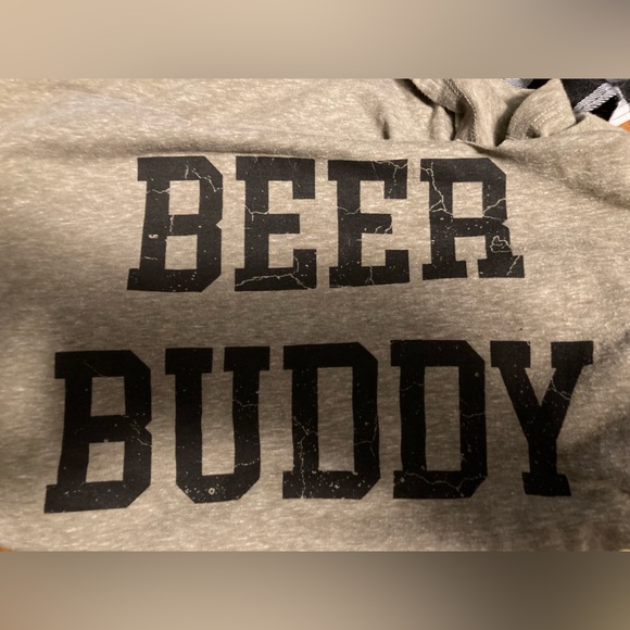 👚(bundle 4 items w/👚for $16) Beer Buddy ripped T-top - Picture 6 of 12